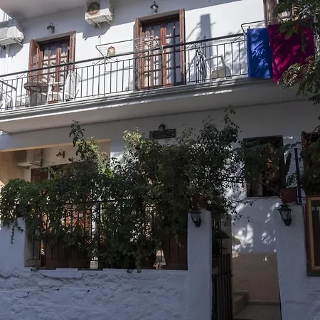 Apartament Taxiarchis Skiathos