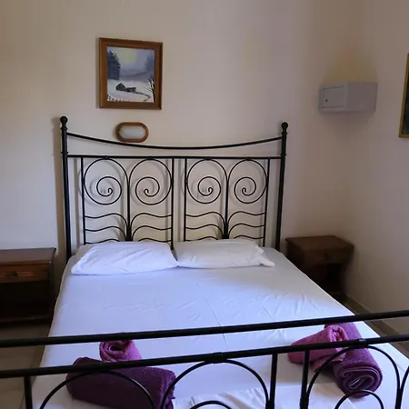 Taxiarchis * Skiatos