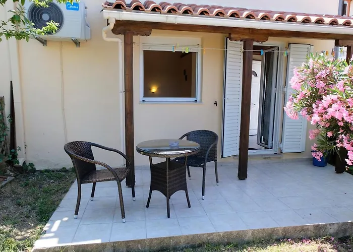 Apartament Taxiarchis *