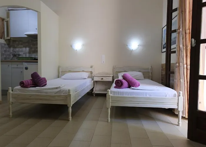 Taxiarchis * Skiathos