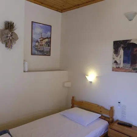 Apartament Taxiarchis *