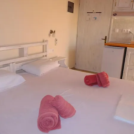 Taxiarchis Apartament Skiathos