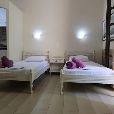 Taxiarchis * Skiathos