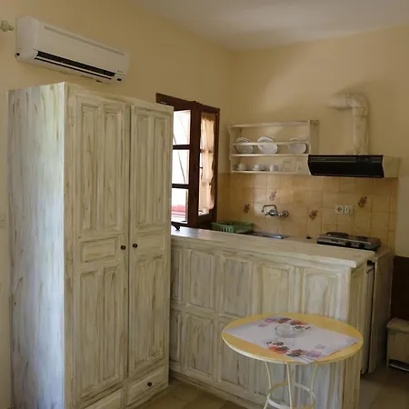 Taxiarchis * Skiathos