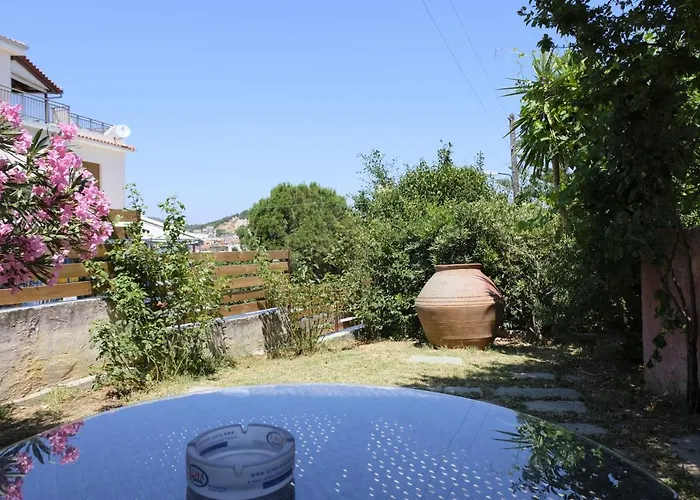 Taxiarchis Apartment *